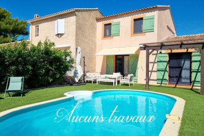 Maison &agrave; vendre &agrave; Sanary-sur-Mer  - 5 pi&egrave;ces 94 m&sup2; 