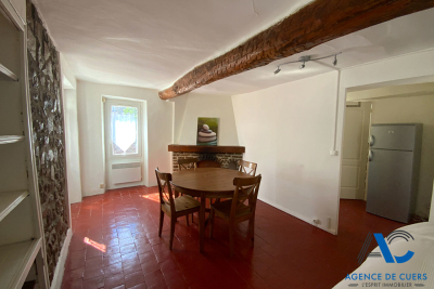 Appartement &agrave; louer &agrave; CUERS  - 4 pi&egrave;ces - 75 m&sup2; 