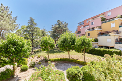 Appartement &agrave; louer &agrave; AIX-EN-PROVENCE  - 3 pi&egrave;ces - 69 m&sup2; 