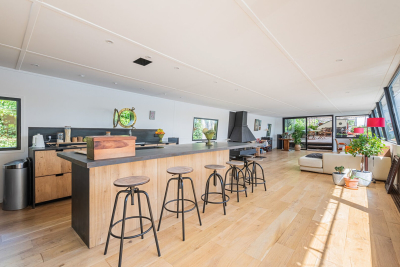 Appartement &agrave; louer &agrave; ST CLOUD  - 5 pi&egrave;ces - 300 m&sup2; 