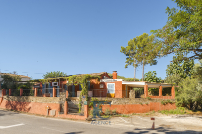 Maison &agrave; vendre &agrave; St-Cyr-sur-Mer  - 6 pi&egrave;ces 130 m&sup2; 