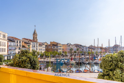 Appartement &agrave; vendre &agrave; Sanary-sur-Mer  - 3 pi&egrave;ces 54 m&sup2; 