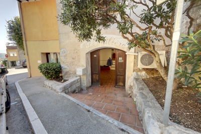 Commerce &agrave; vendre &agrave; La Turbie   58 m&sup2; 