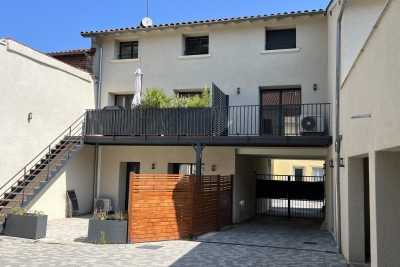 Appartement &agrave; louer &agrave; LA TOUR-DE-SALVAGNY  - 3 pi&egrave;ces - 64 m&sup2; 