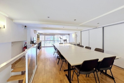 Commerce à vendre 1 e 7