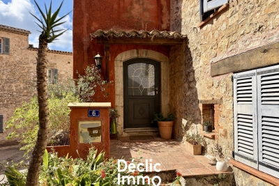 Maison &agrave; louer &agrave; MAGAGNOSC  - 6 pi&egrave;ces - 152 m&sup2; 