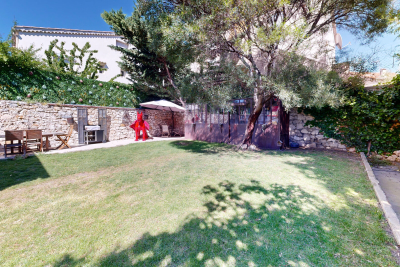 Maison &agrave; vendre &agrave; MARSEILLE 11EME Rognes - 8 pi&egrave;ces - 199 m&sup2; 