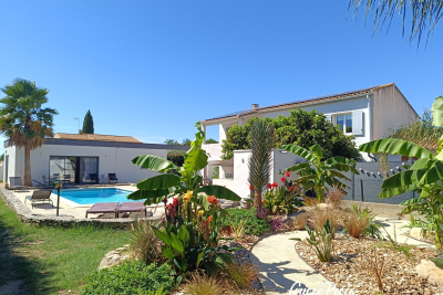 Maison &agrave; vendre &agrave; CAVEIRAC  - 7 pi&egrave;ces - 249 m&sup2; 