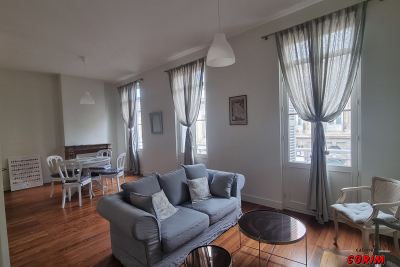 Appartement &agrave; louer &agrave; BORDEAUX  - 3 pi&egrave;ces - 68 m&sup2; 