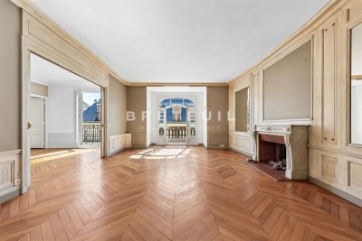 Appartement &agrave; vendre &agrave; Paris 9Eme  - 7 pi&egrave;ces 237 m&sup2; 