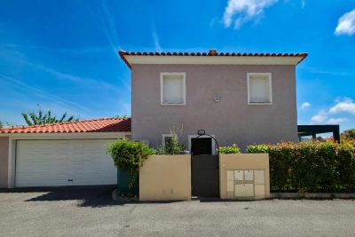 Maison &agrave; vendre &agrave; Nice  - 4 pi&egrave;ces 700 m&sup2; 