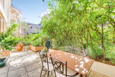 Appartement &agrave; vendre &agrave; Paris 11Eme  - 2 pi&egrave;ces 74 m&sup2; 