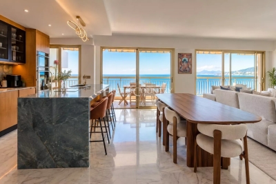 Appartement &agrave; vendre &agrave; Juan-les-Pins   130 m&sup2; 