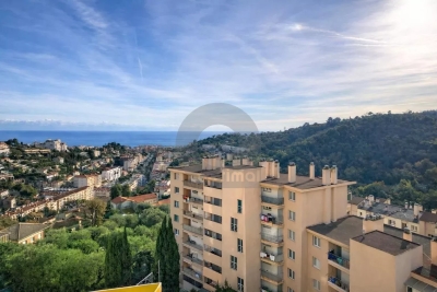 Appartement &agrave; louer &agrave; MENTON  - 2 pi&egrave;ces - 40 m&sup2; 