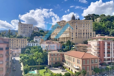 Appartement &agrave; vendre &agrave; Menton  - 3 pi&egrave;ces 70 m&sup2; 