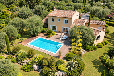 Maison &agrave; vendre &agrave; Tourrettes-sur-Loup  - 4 pi&egrave;ces 193 m&sup2; 