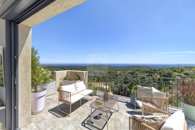 Maison &agrave; vendre &agrave; Tourrettes-sur-Loup  - 6 pi&egrave;ces 223 m&sup2; 