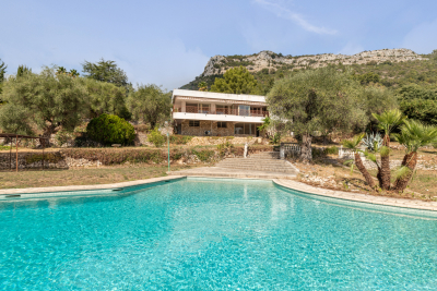 House for sale in VENCE  - 5 rooms - 300 m&sup2; 