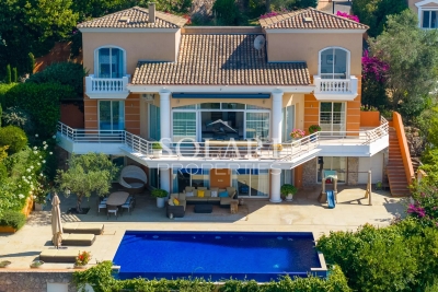 Maison &agrave; vendre &agrave; THÉOULE-SUR-MER Le Tignet - 7 pi&egrave;ces - 300 m&sup2; 