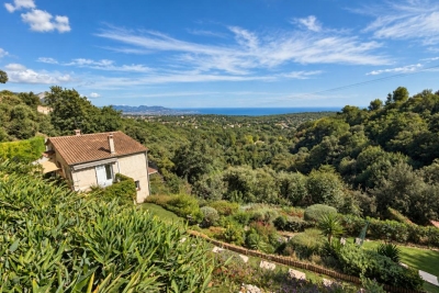 Maison &agrave; vendre &agrave; TOURRETTES-SUR-LOUP Aspremont - 6 pi&egrave;ces - 113 m&sup2; 