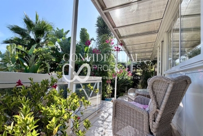 Maison &agrave; vendre &agrave; SANARY-SUR-MER Les Savels - 7 pi&egrave;ces - 160 m&sup2; 