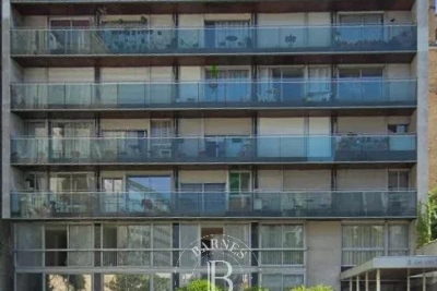 Parking/Garage &agrave; vendre &agrave; Paris 16Eme    