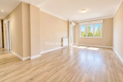 Appartement &agrave; vendre &agrave; Nice  - 5 pi&egrave;ces 82 m&sup2; 