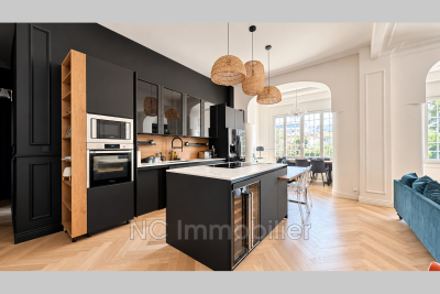Appartement &agrave; vendre &agrave; Juan-les-Pins  - 4 pi&egrave;ces 135 m&sup2; 