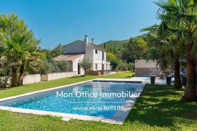 Maison &agrave; vendre &agrave; Rognes  - 6 pi&egrave;ces 250 m&sup2; 