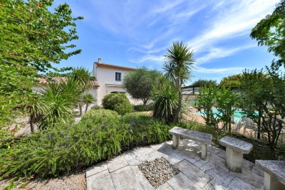 Maison &agrave; vendre &agrave; Uzès  - 7 pi&egrave;ces 177 m&sup2; 