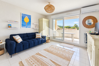 Appartement &agrave; vendre &agrave; Le Lavandou  - Studio 28 m&sup2; 