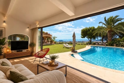 House to rent in NICE  - 8 rooms - 301 m&sup2; 