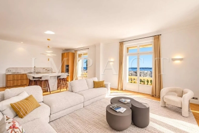 Apartment for sale in CANNES  - 4 rooms - 196 m&sup2; 