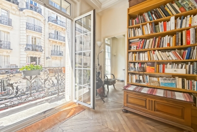 Appartement &agrave; vendre &agrave; Paris 18Eme  - 3 pi&egrave;ces 102 m&sup2; 