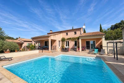 Maison &agrave; vendre &agrave; Uzès  - 10 pi&egrave;ces 250 m&sup2; 