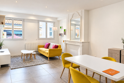 Apartment for sale in BORDEAUX  - 3 rooms - 70 m&sup2; 