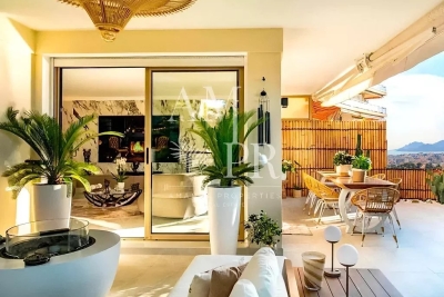 Apartment for sale in CANNES Plan de Noves - 3 rooms - 110 m&sup2; 