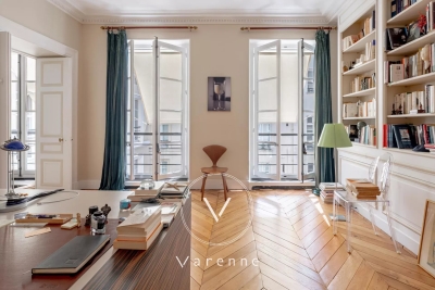 Apartment for sale in PARIS 7EME Sainte-Avoye - 5 rooms - 115 m&sup2; 