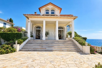 House for sale in CAP-D'AIL  - 12 rooms - 390 m&sup2; 