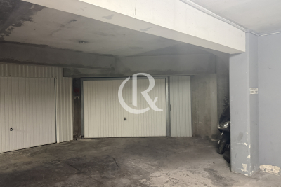 Parking/Garage &agrave; vendre &agrave; HYÈRES Horts Sables   