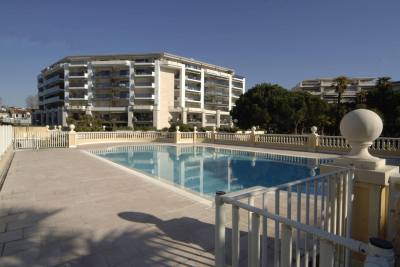 Appartement &agrave; louer &agrave; CAGNES-SUR-MER Carabacel - 2 pi&egrave;ces - 54 m&sup2; 
