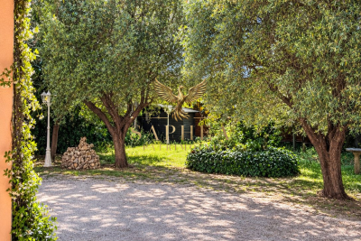 Maison &agrave; vendre &agrave; Sanary-sur-Mer  - 6 pi&egrave;ces 200 m&sup2; 