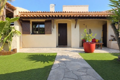 Maison &agrave; vendre &agrave; ST-LAURENT-DU-VAR Les Jaquons - 5 pi&egrave;ces - 170 m&sup2; 