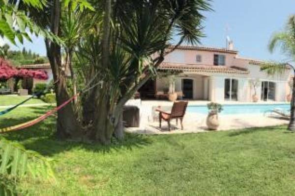 ANTIBES - Annonce Maison à vendre 7 pièces - 330 m² ANTIBES - Annonce Maison à vendre 7 pièces - 330 m²