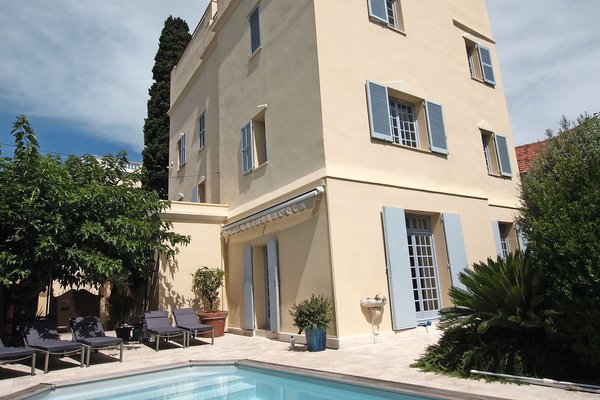 ANTIBES - Annonce Maison à vendre 7 pièces - 320 m² ANTIBES - Annonce Maison à vendre 7 pièces - 320 m²