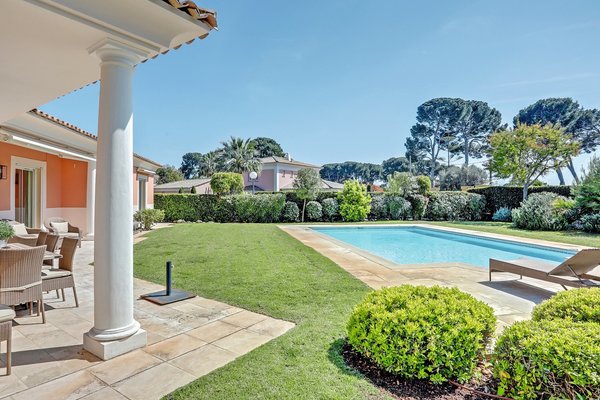 CAP D'ANTIBES - Annonce Maison à vendre 5 pièces - 200 m² CAP D'ANTIBES - Annonce Maison à vendre 5 pièces - 200 m²