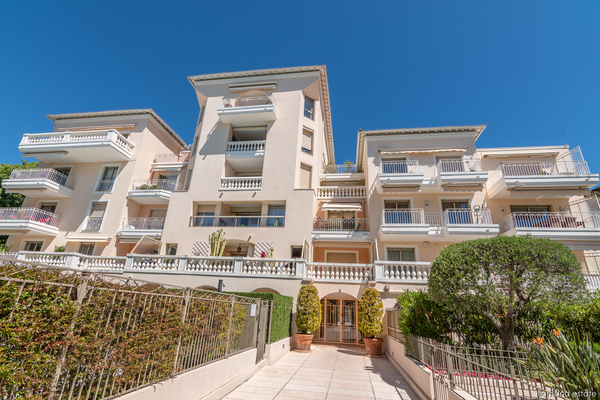 LE CANNET - Annonce Appartement à vendre 5 pièces - 137 m² LE CANNET - Annonce Appartement à vendre 5 pièces - 137 m²