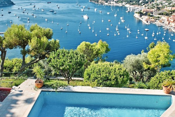 VILLEFRANCHE-SUR-MER - Annonce Maison à vendre 5 pièces - 230 m² VILLEFRANCHE-SUR-MER - Annonce Maison à vendre 5 pièces - 230 m²