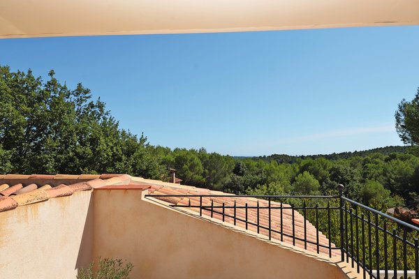 LE ROURET - Annonce Maison à vendre 6 pièces - 200 m² LE ROURET - Annonce Maison à vendre 6 pièces - 200 m²
