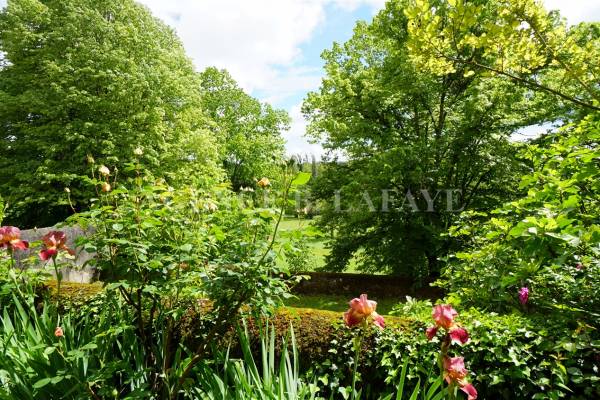BORDEAUX - Annonce Maison à vendre 12 pièces - 400 m² BORDEAUX - Annonce Maison à vendre 12 pièces - 400 m²